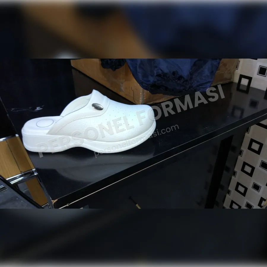 IAT-018 İş Ayakkabısı / Terlik - İş Ayakkabısı ve Terlik Çeşitleri